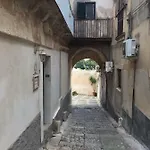 At First Sight * Ното