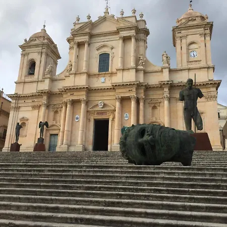 At First Sight דירה