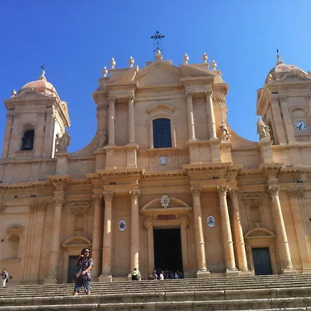 At First Sight * Noto