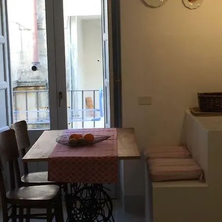 Apartment At First Sight *