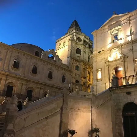 דירה At First Sight *