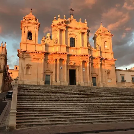 At First Sight Noto